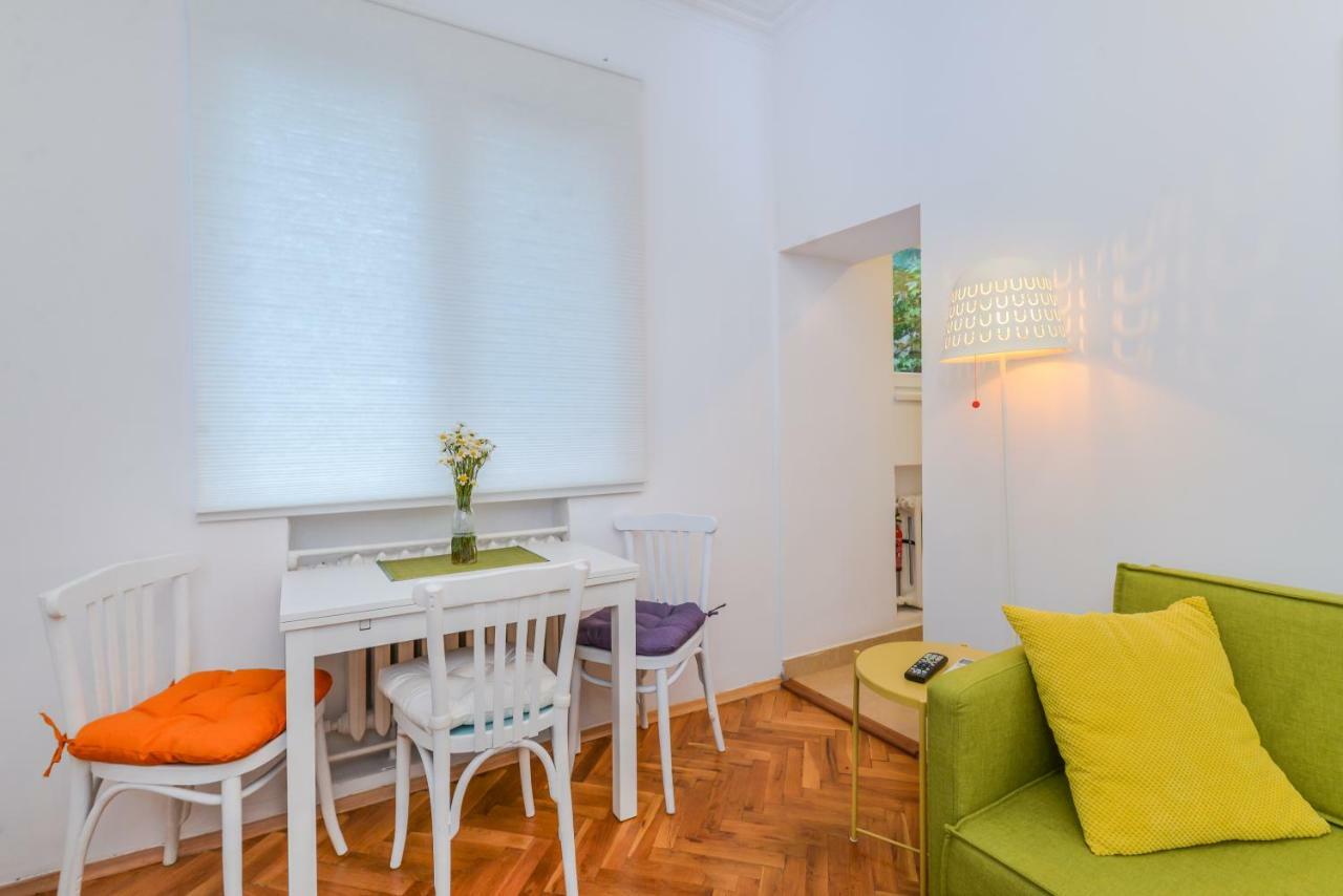 The Charming Home - One Bedroom Top Central Apartment By Flat Mаnager صوفيا المظهر الخارجي الصورة